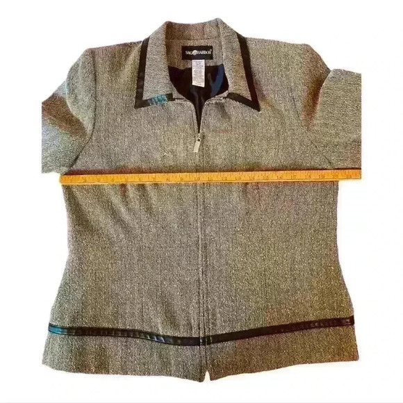 Sag Harbor Women's Brown Tan Herringbone Blazer Jacket Size 12  Zip - Picture 3 of 6